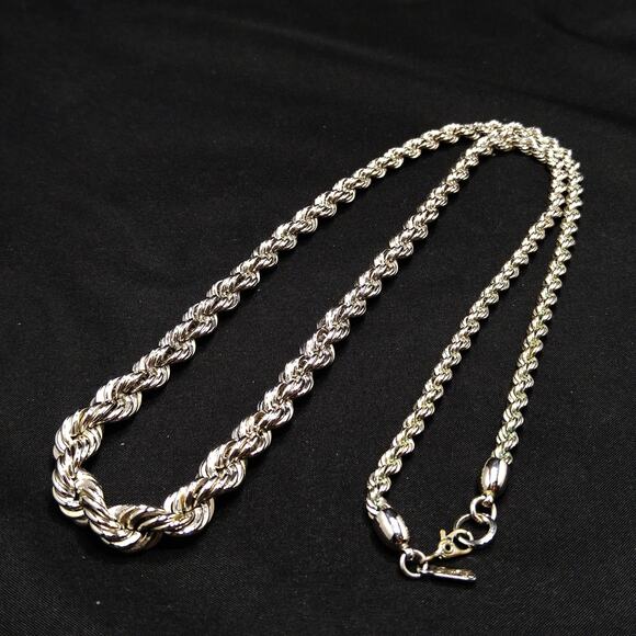 Vintage Monet Rope Chain Necklace – Silver Tone, Rhodium Plated, 27" - Picture 2 of 10